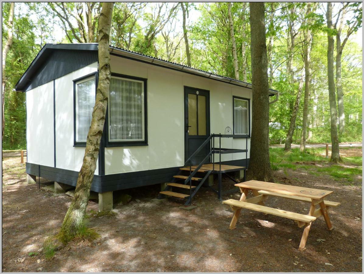 Ddr Bungalow Direkt Am Strand Auf Rugen Dranske Exteriér fotografie