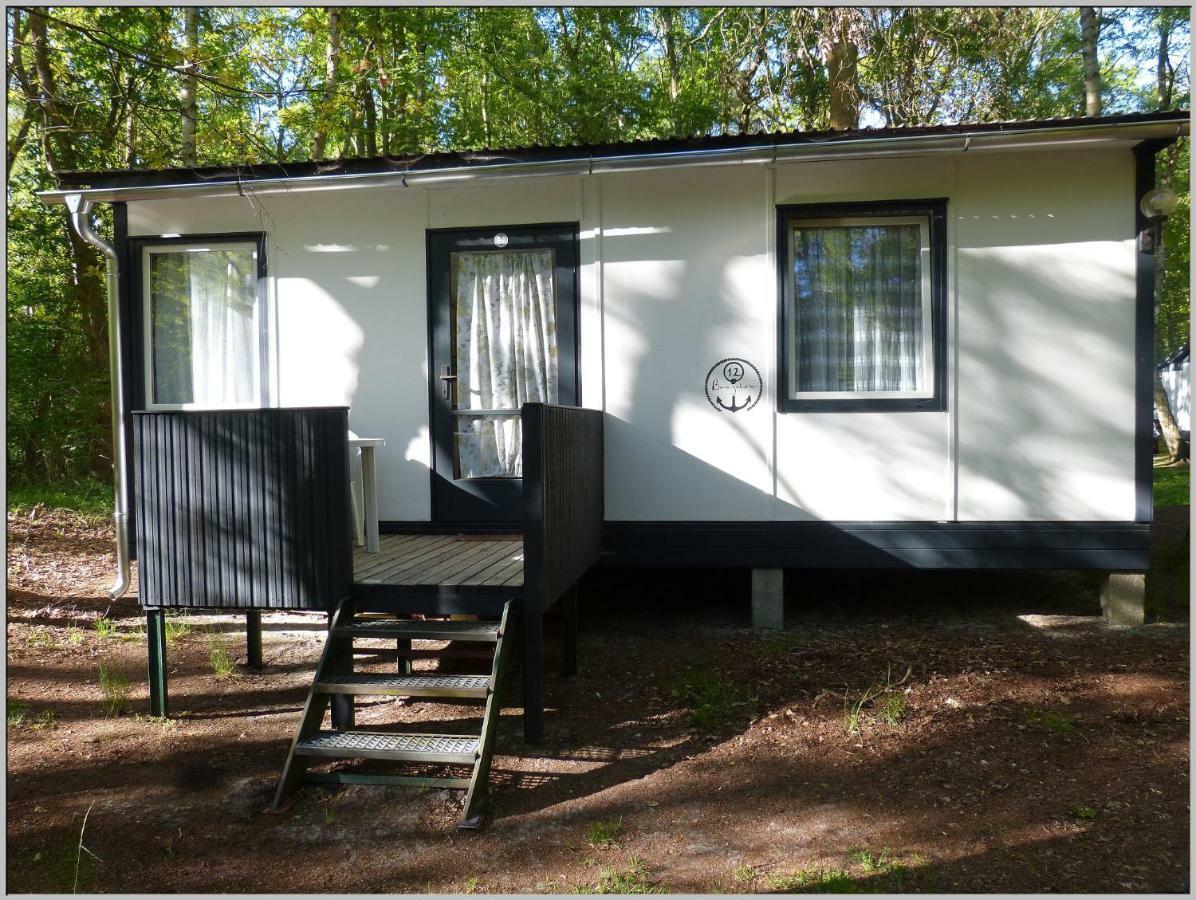 Ddr Bungalow Direkt Am Strand Auf Rugen Dranske Exteriér fotografie