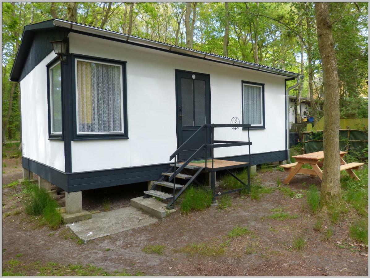 Ddr Bungalow Direkt Am Strand Auf Rugen Dranske Exteriér fotografie